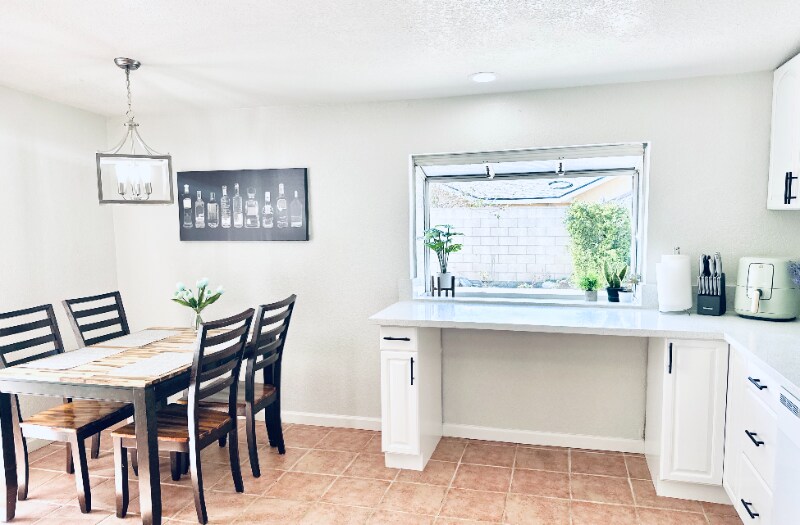 Building Photo - 927 N Garden St