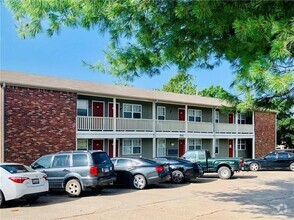 Building Photo - 1810 W Twin Springs St