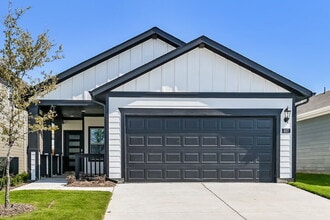 Building Photo - 837 Wisteria Ln