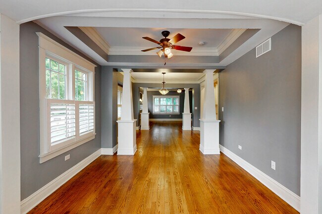Building Photo - 523 Prairie St