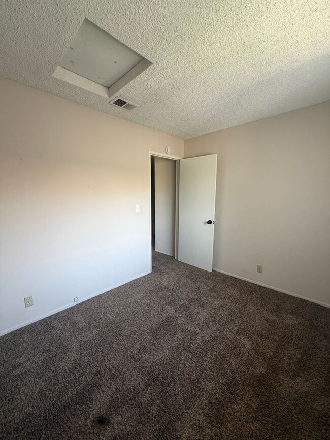 Building Photo - 3241 Triumph Ln