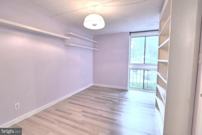 Building Photo - 1578 Moorings Dr