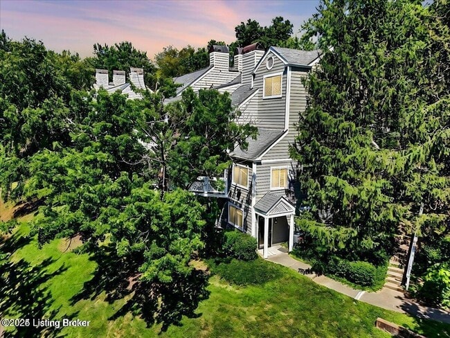 Primary Photo - 44 Lake Ave