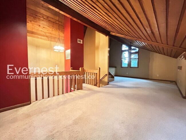 Building Photo - Beautiful 4 Bed/3 Bath Home with 3 Car Garage / Available Now!