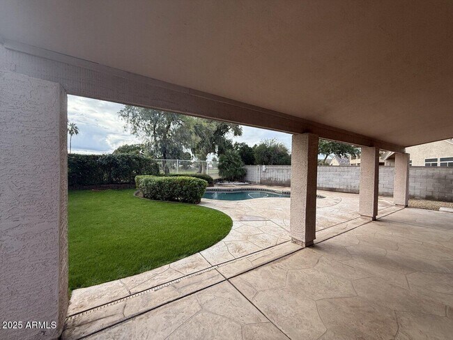 Building Photo - 6079 W Irma Ln