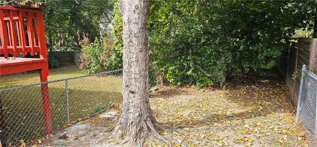 Building Photo - 1032 Standard Dr NE