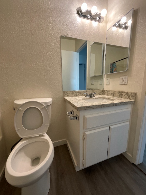 Building Photo - 15866 Sago Rd