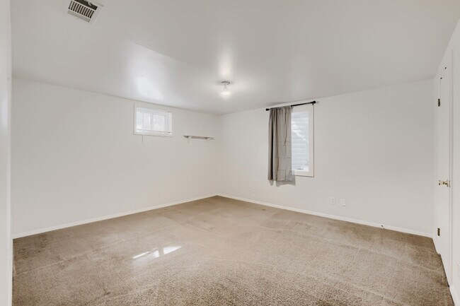 Building Photo - 13487 W 25th Pl