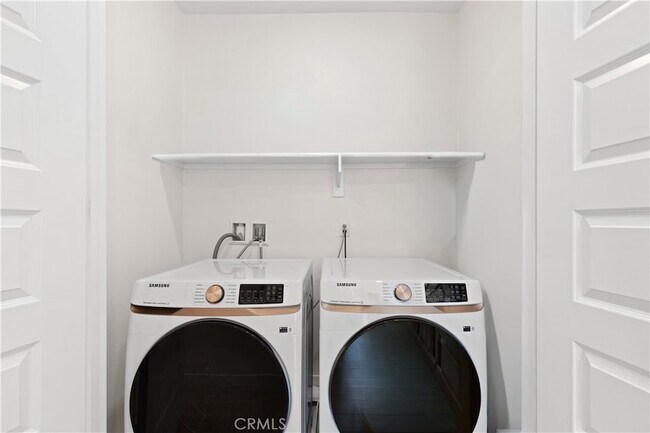Building Photo - 27553 Sanctuary Ct
