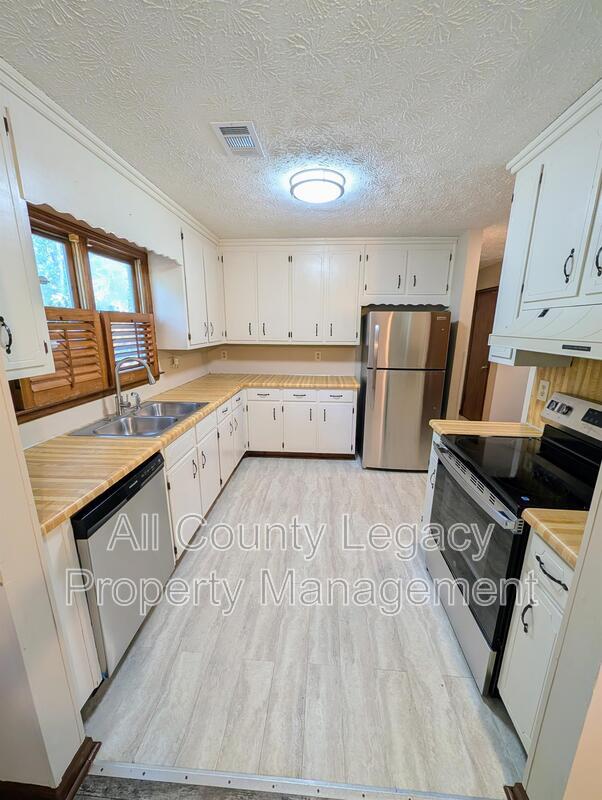 Building Photo - 125 Governor's Rdg