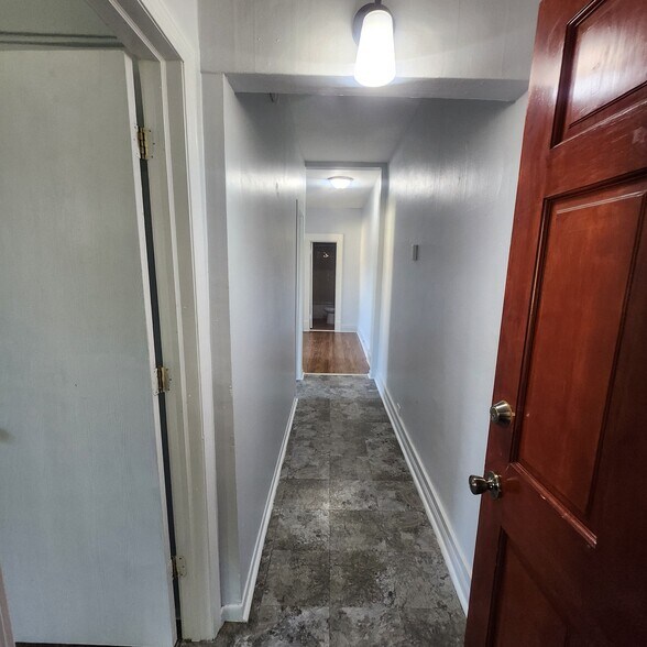 Building Photo - 468 Beaumont St