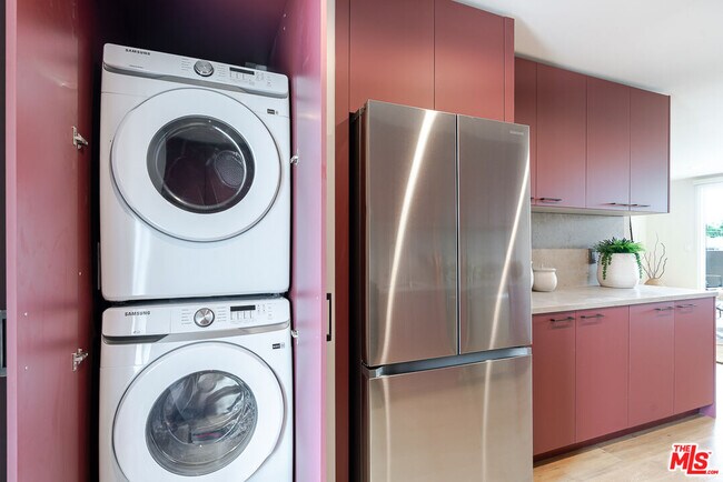 Building Photo - 12425 Texas Ave