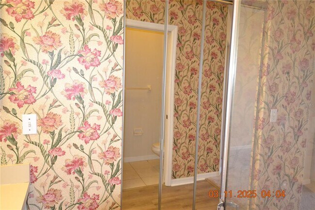 Building Photo - 204 Hemingway Dr