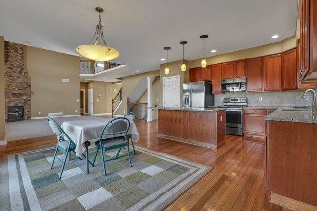 Building Photo - 8006 Caraway Ave