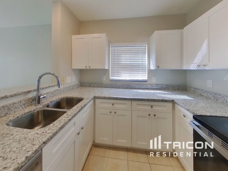 Building Photo - 15108 Deer Meadow Dr