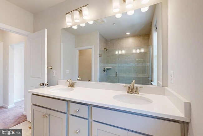 Building Photo - 2375 Stephanie Tessa Ln