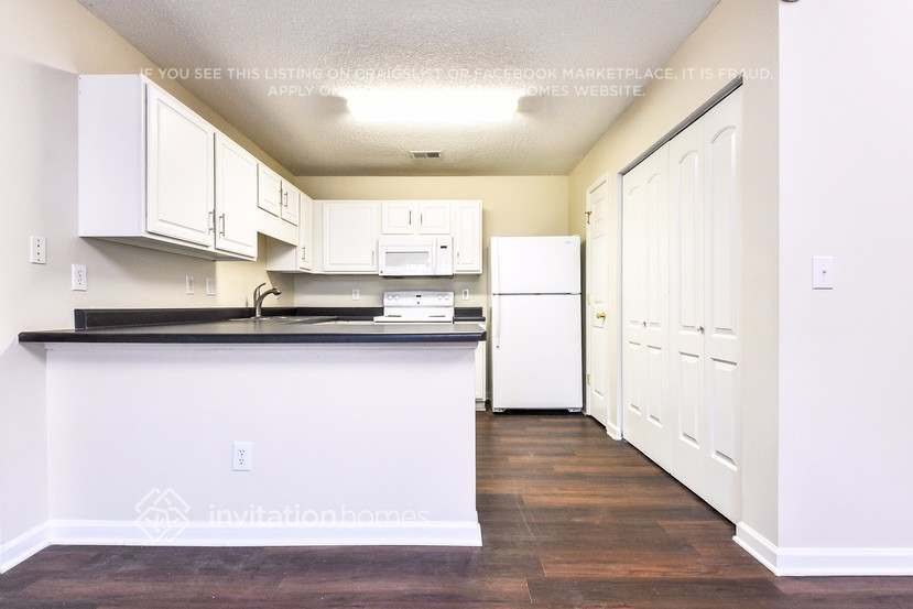 Building Photo - 3047 Bracey Pl