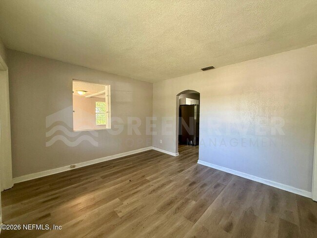 Building Photo - 3078 W 15th St