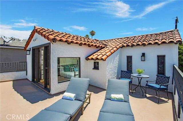 Building Photo - 26 La Verne Ave