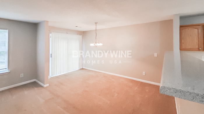 Building Photo - 6342 Hickory Ln Cir