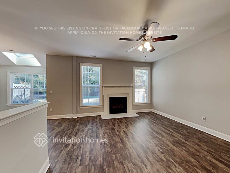 Building Photo - 11208 Presidio Dr