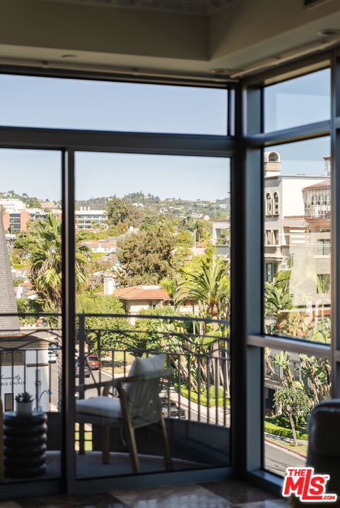 Building Photo - 10800 Wilshire Blvd