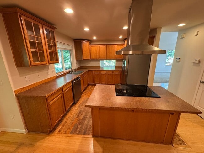 Building Photo - 3Bd/2.5Ba Renton House