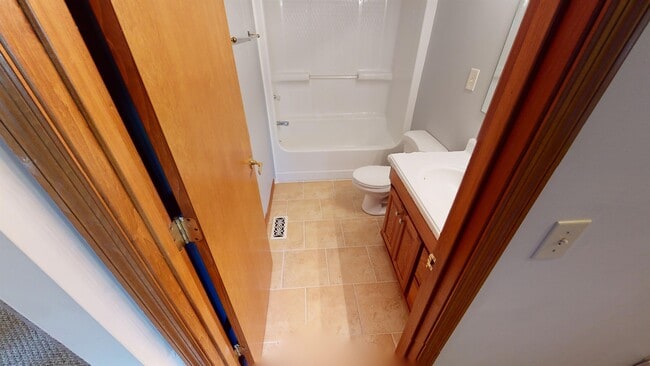 Building Photo - 3922 Ridgedale Dr