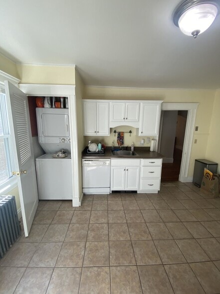 Building Photo - 15 Bolton St