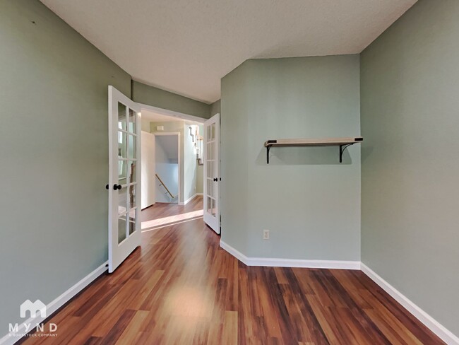 Building Photo - 6065 Fescue Dr