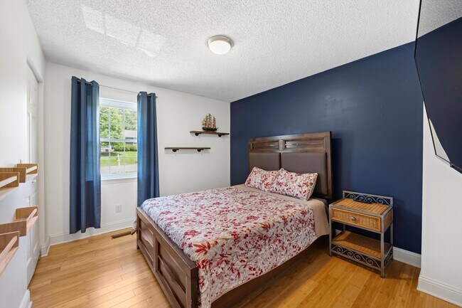 Building Photo - 8410 Smoketree Cir
