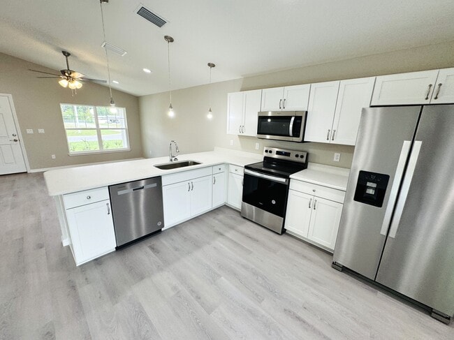 Building Photo - 6584 SE 108th Ln