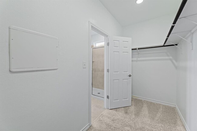 Building Photo - 204 Thurman Holt Rd