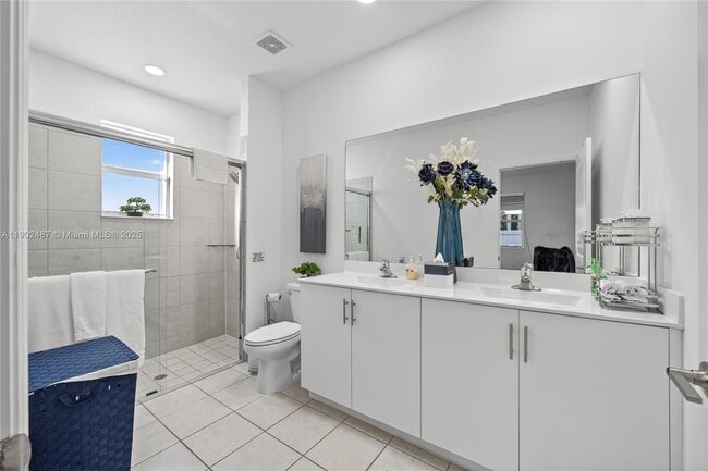 Building Photo - 21363 SW 127th Ct