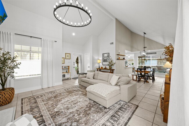 Building Photo - 10518 Sand Pass Ln