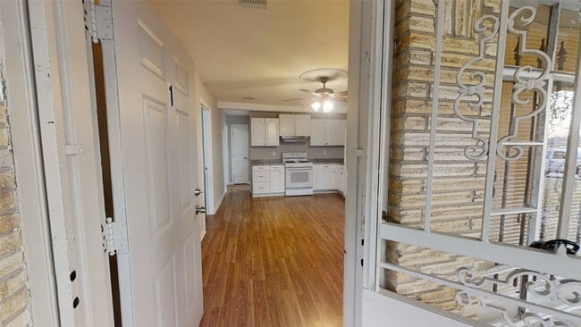 Building Photo - 11314 Courtshire Rd