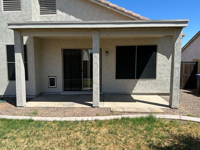 Building Photo - Great 3 bedroom 2 bath home -- COMING SOON