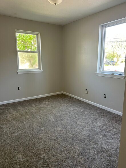 Bedroom 1 - 1018 N Pennsylvania Ave