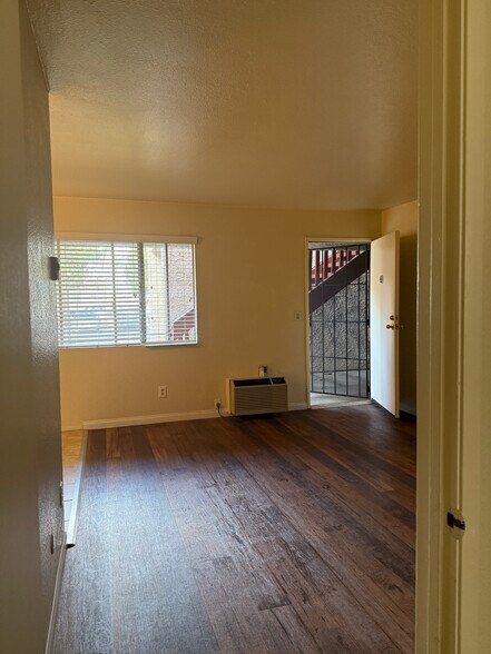 Building Photo - 4857 College Ave