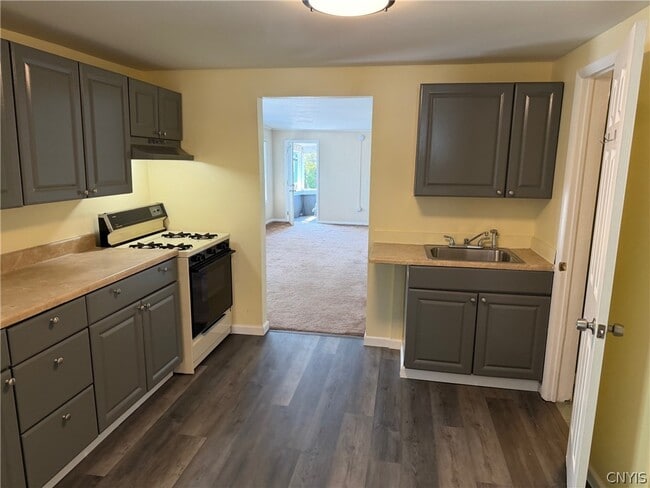 Building Photo - 244 Harding St