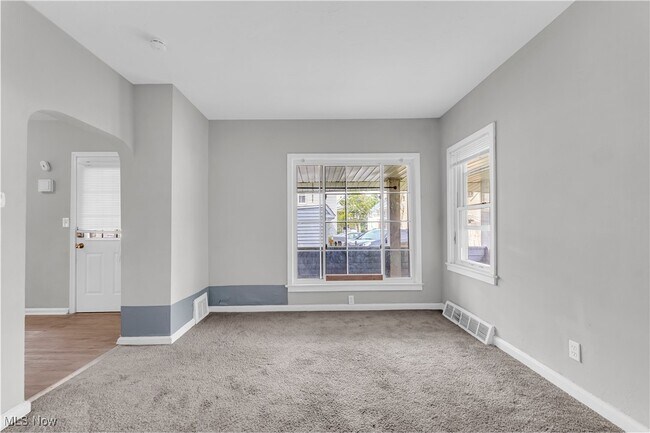 Building Photo - 4307 Gifford Ave