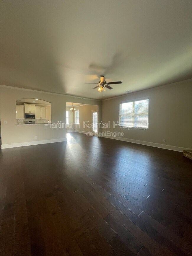 Building Photo - 4425 Huron Dr