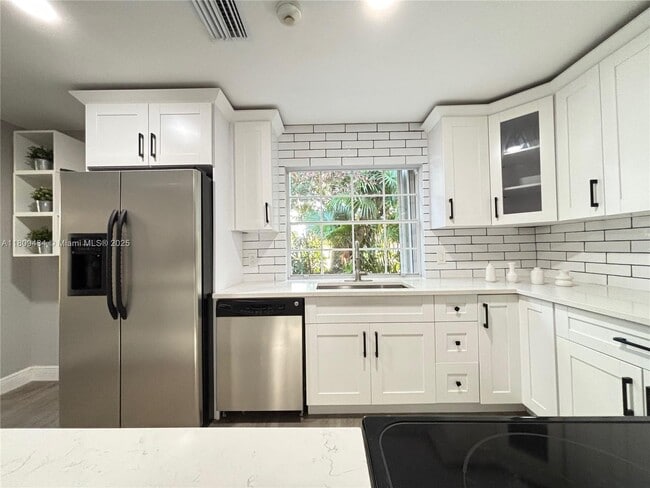 Building Photo - 1597 Springside Dr