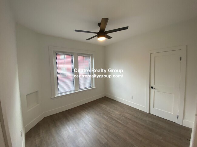 Building Photo - 1510 Tremont St