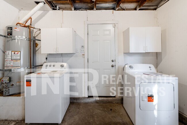 Building Photo - 10299 Octavia Way