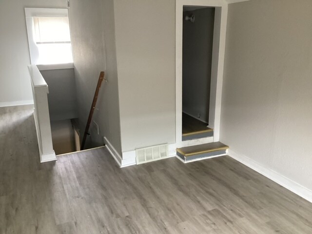 Building Photo - 3827 Graceland Ave