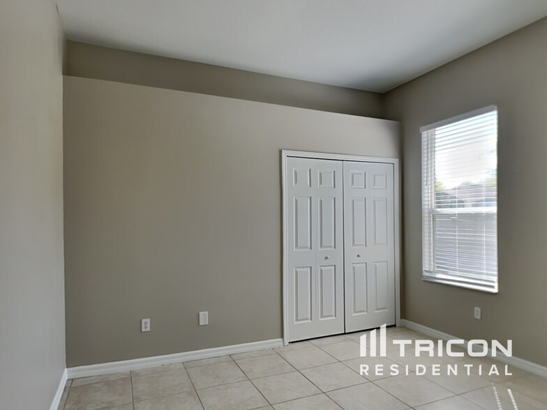 Building Photo - 2782 Spicebush Loop