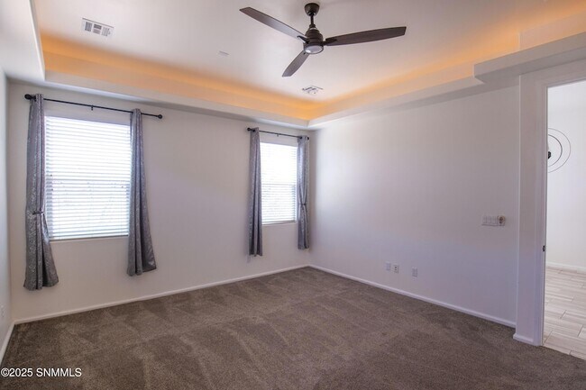 Building Photo - 3718 Golden Echo Lp