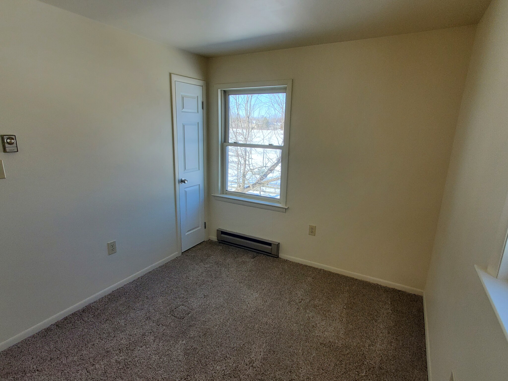 2nd Bedroom - 35 Princeton Ave