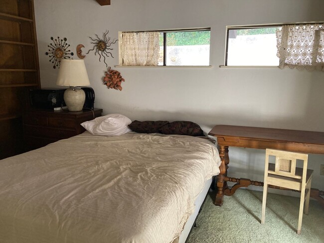 Building Photo - Montecito - One bedroom, one bathroom